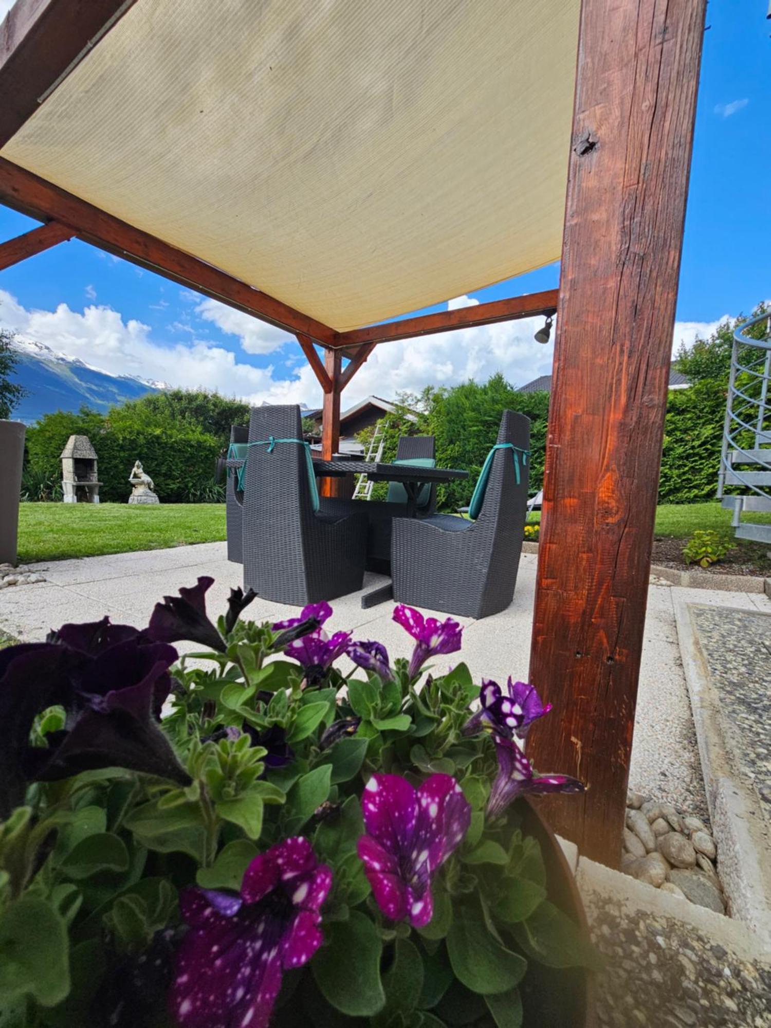 Chez Gigi Bed & Breakfast Nendaz Bagian luar foto